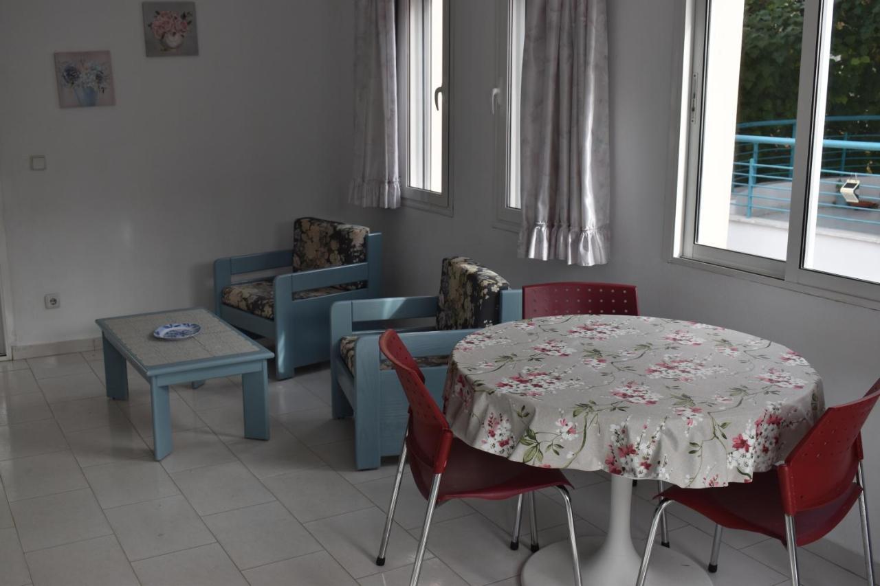 Niki Apartments Polychrono Extérieur photo
