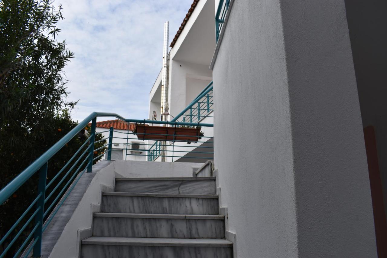 Niki Apartments Polychrono Extérieur photo