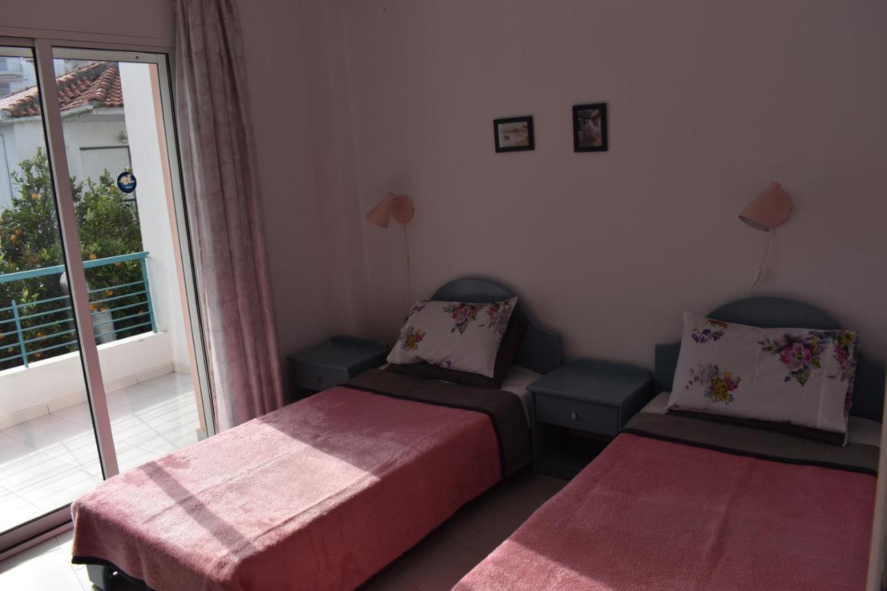 Niki Apartments Polychrono Extérieur photo